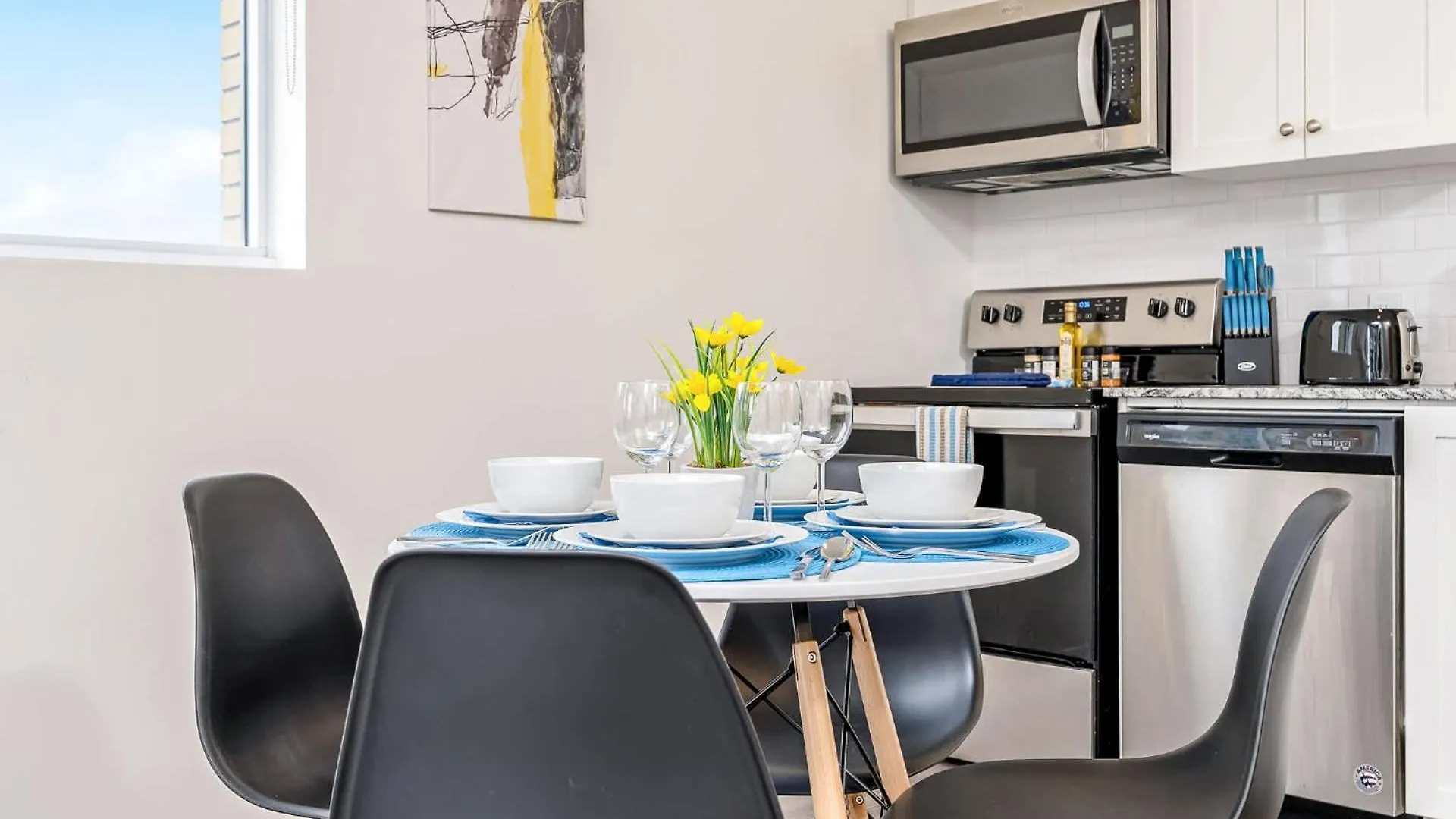 Dt High Rise Condo W Private Patio And View Kitchener