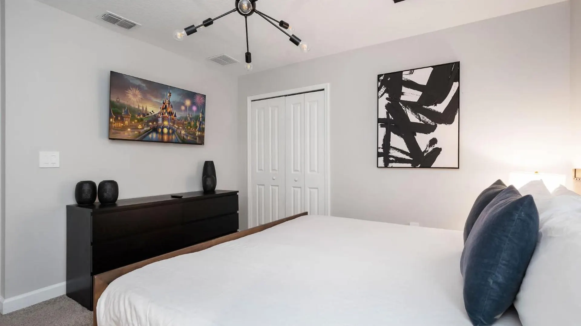 Dt High Rise Condo W Private Patio And View Kitchener Kanada