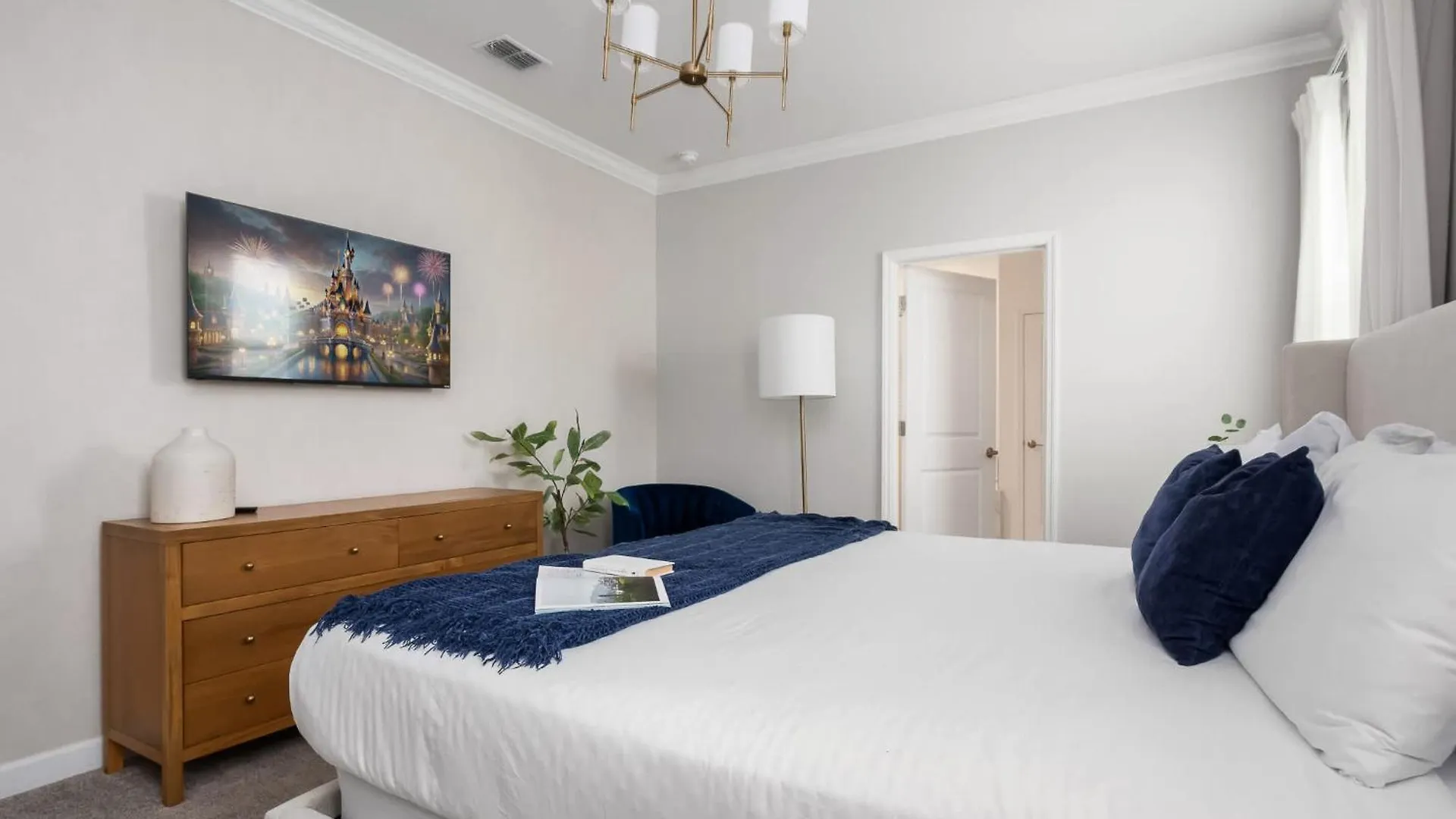 Dt High Rise Condo W Private Patio And View Kitchener