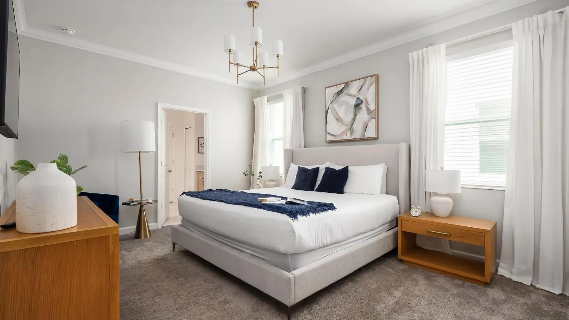 Dt High Rise Condo W Private Patio And View Kitchener